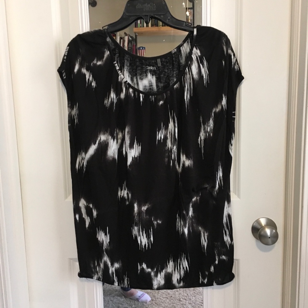 Caslon Black & White Top